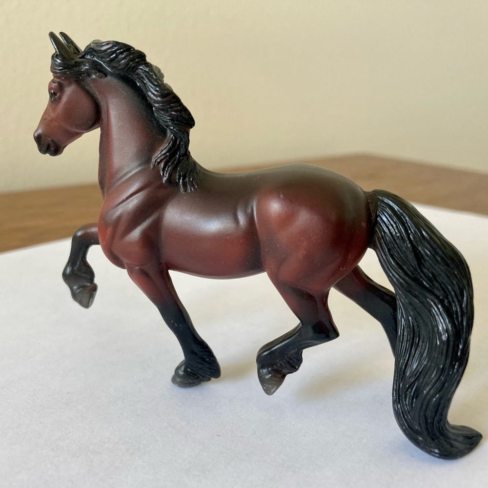 Breyer Stablemate - Friesian